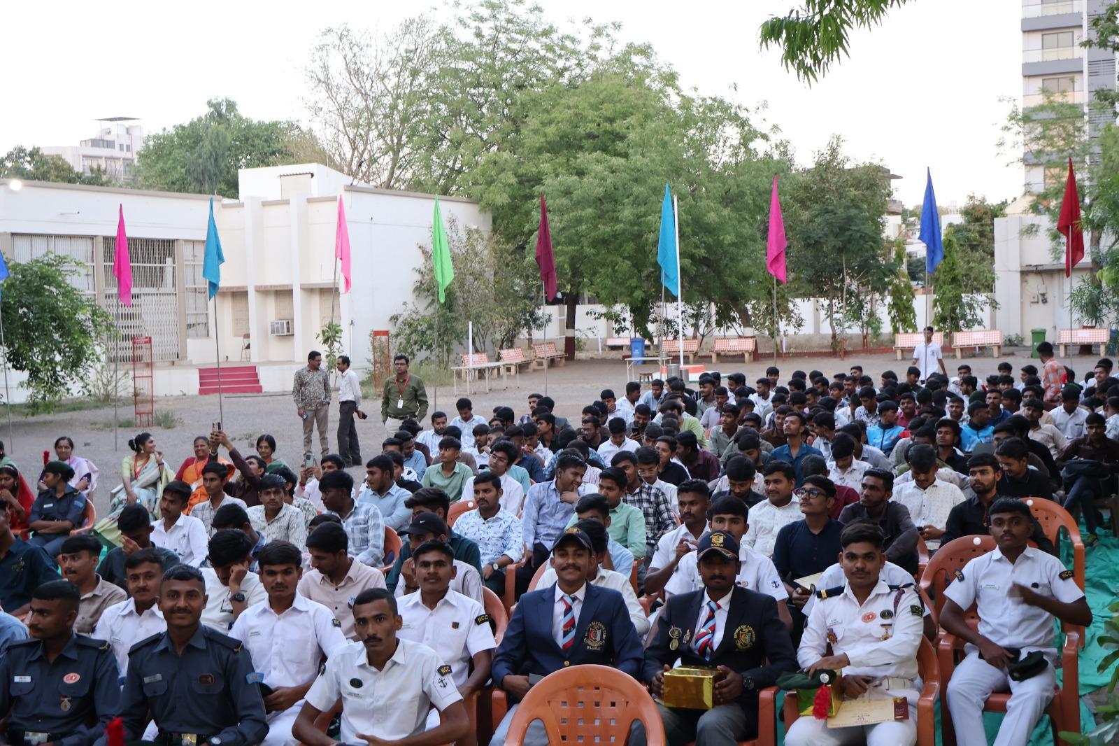 Students of L.R. Valia Arts and P.R. Mehta Commerce College